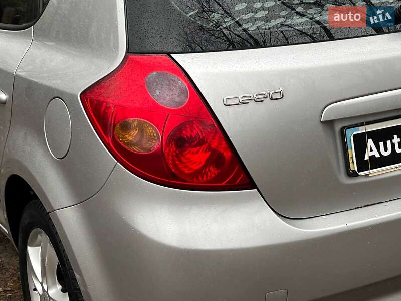 Хэтчбек Kia Ceed 2007 в Киеве