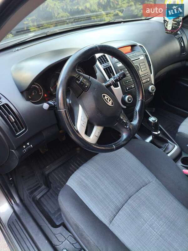 Хэтчбек Kia Ceed 2011 в Гнивани фото 13 Хэтчбек Kia Ceed 2011 в Гнивани