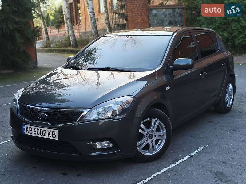 Хэтчбек Kia Ceed 2011 в Гнивани фото Хэтчбек Kia Ceed 2011 в Гнивани