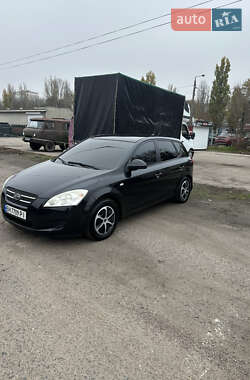 Хэтчбек Kia Ceed 2008 в Одессе