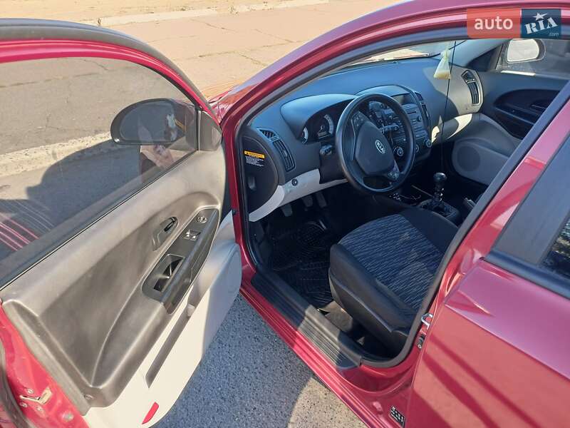 Хэтчбек Kia Ceed 2008 в Черкассах