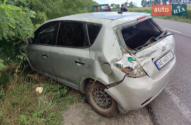 Хэтчбек Kia Ceed 2007 в Кривом Роге