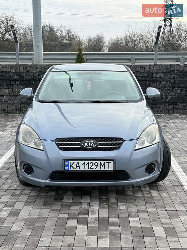Хетчбек Kia Ceed 2009 в Макарові фото 2 Хетчбек Kia Ceed 2009 в Макарові