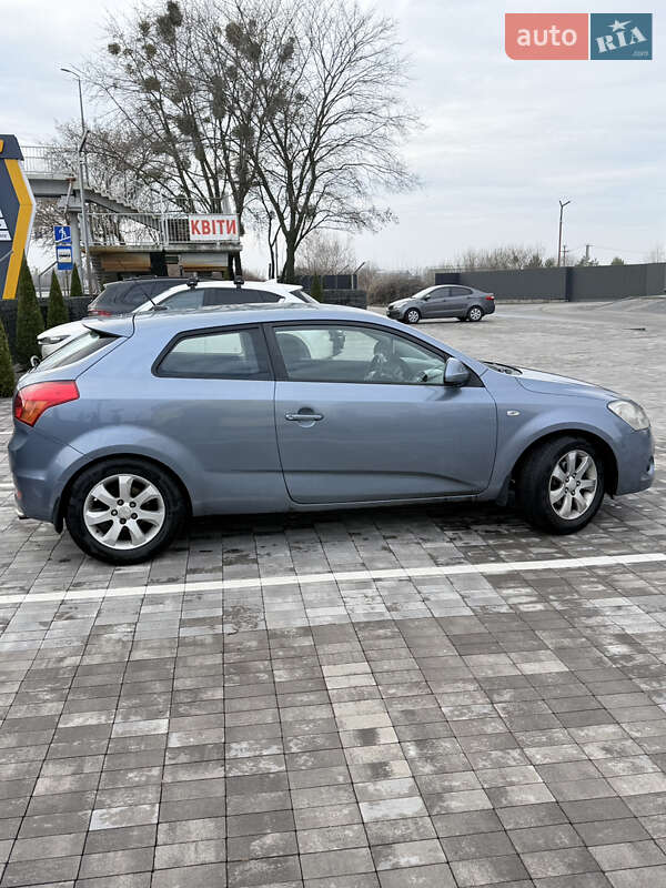 Хетчбек Kia Ceed 2009 в Макарові фото 4 Хетчбек Kia Ceed 2009 в Макарові