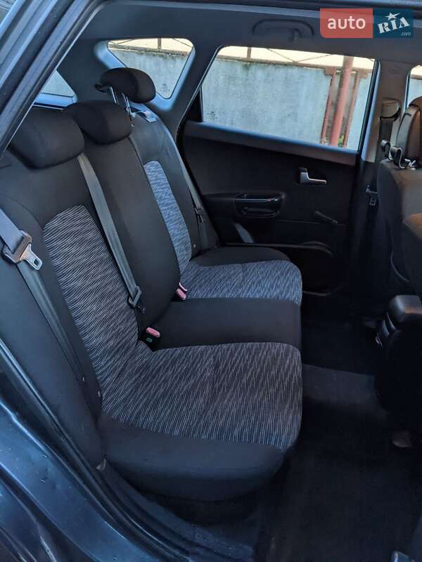 Универсал Kia Ceed 2009 в Бурштыне