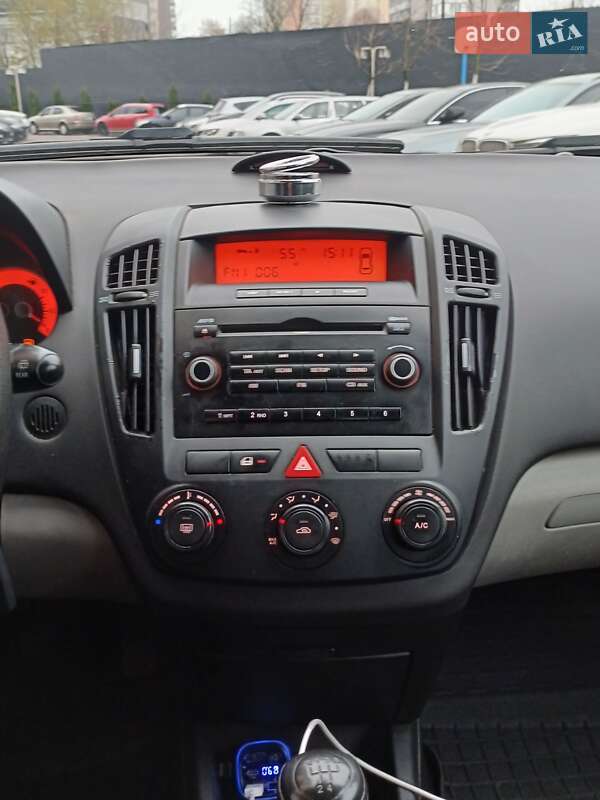 Універсал Kia Ceed 2007 в Житомирі