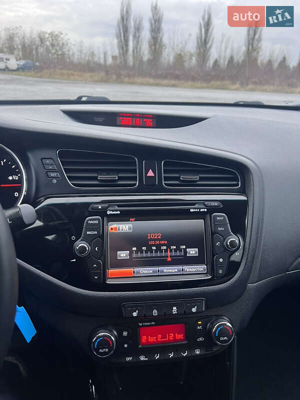 Универсал Kia Ceed 2014 в Ровно