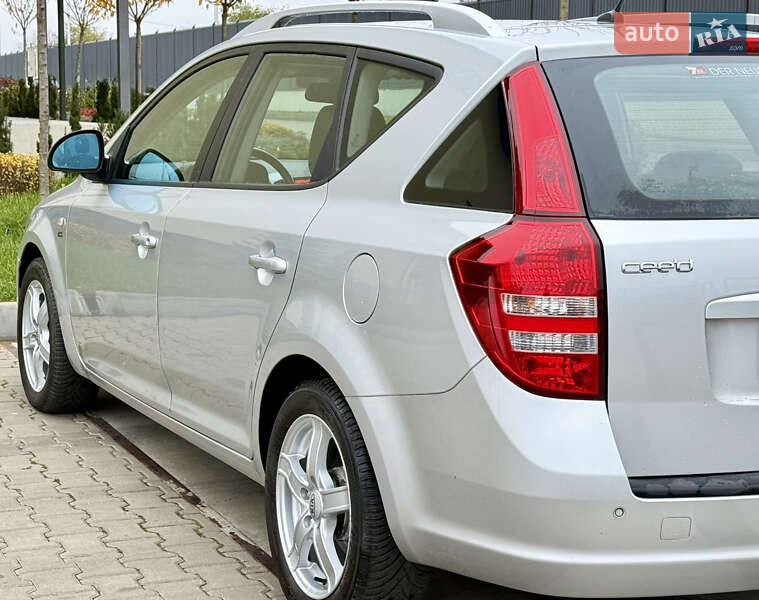 Универсал Kia Ceed 2008 в Луцке