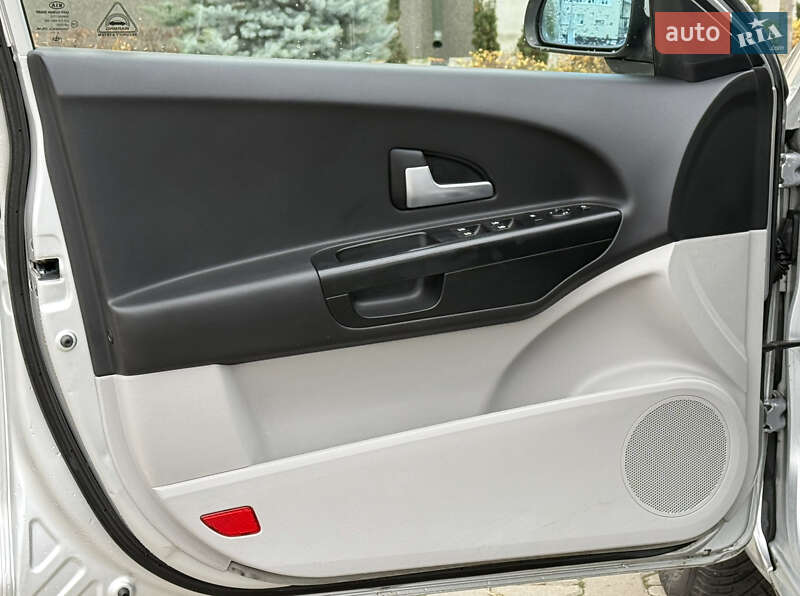 Универсал Kia Ceed 2008 в Луцке