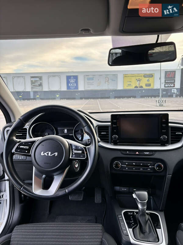 Хетчбек Kia Ceed 2022 в Києві фото 19 Хетчбек Kia Ceed 2022 в Києві