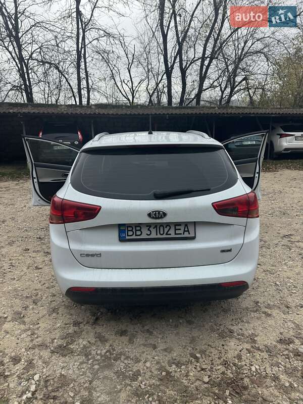 Универсал Kia Ceed 2013 в Киеве