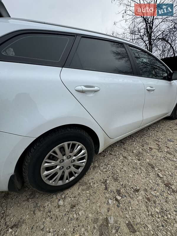 Универсал Kia Ceed 2013 в Киеве