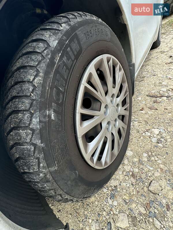 Универсал Kia Ceed 2013 в Киеве