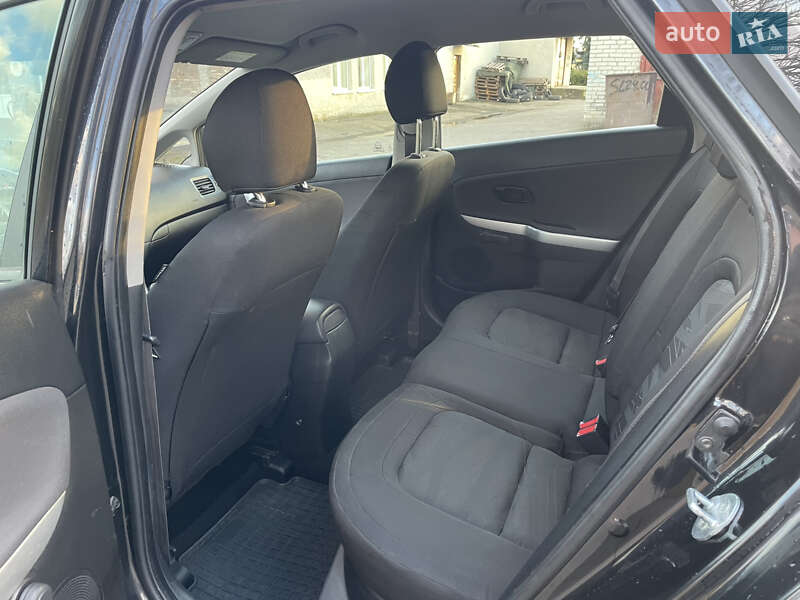 Универсал Kia Ceed 2013 в Луцке