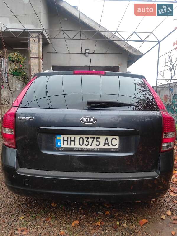 Универсал Kia Ceed 2010 в Раздельной