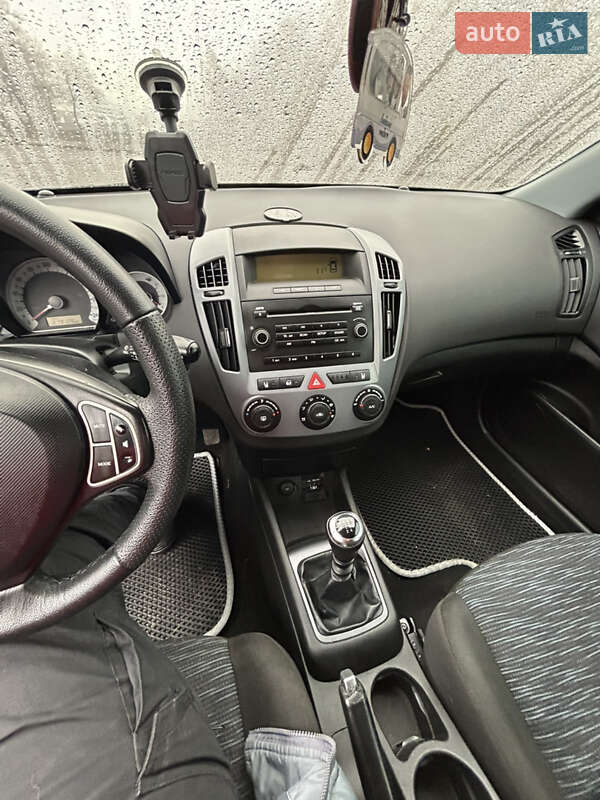 Универсал Kia Ceed 2008 в Одессе фото 8 Универсал Kia Ceed 2008 в Одессе