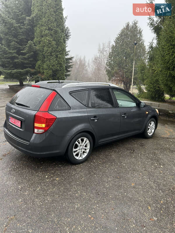 Универсал Kia Ceed 2012 в Золотоноше