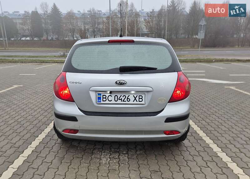 Хэтчбек Kia Ceed 2008 в Львове