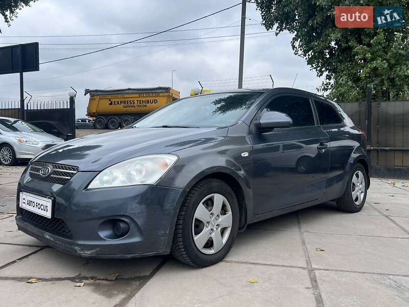 Хетчбек Kia Ceed 2008 в Києві