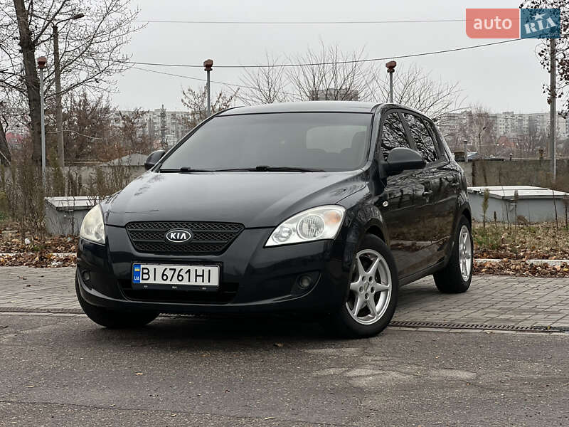 Хэтчбек Kia Ceed 2007 в Кременчуге фото 6 Хэтчбек Kia Ceed 2007 в Кременчуге