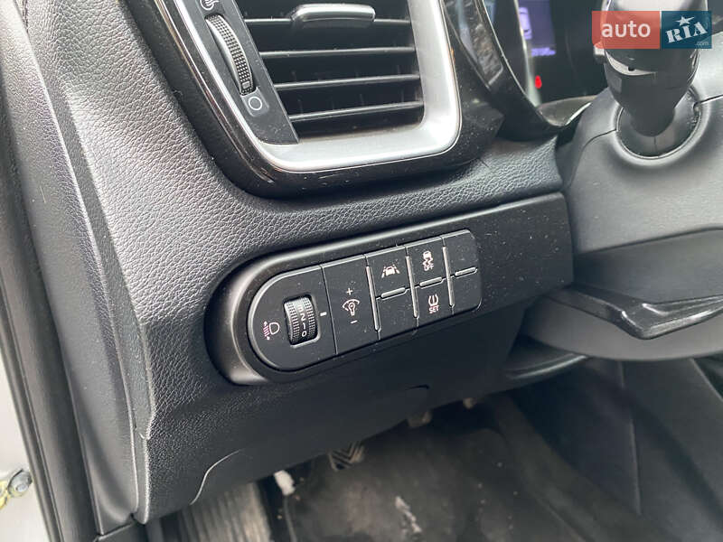 Универсал Kia Ceed 2019 в Луцке