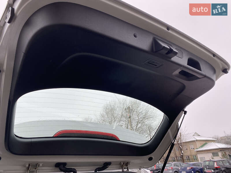 Универсал Kia Ceed 2019 в Луцке