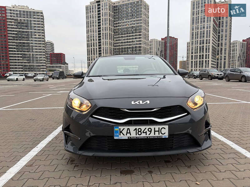Хетчбек Kia Ceed 2022 в Києві