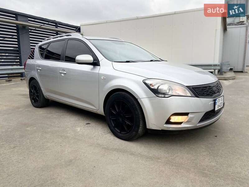 Универсал Kia Ceed 2010 в Киеве