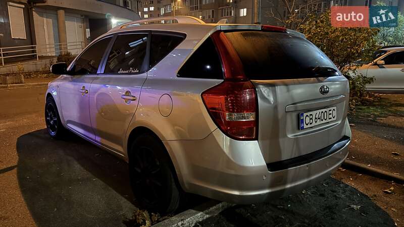 Универсал Kia Ceed 2010 в Киеве