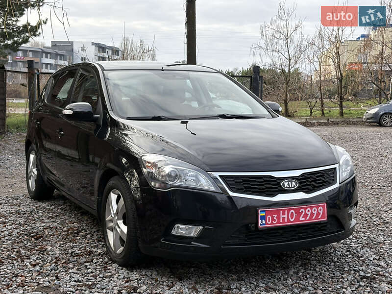 Хэтчбек Kia Ceed 2010 в Белой Церкви
