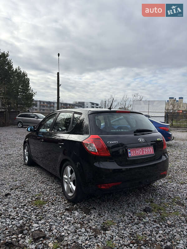 Хэтчбек Kia Ceed 2010 в Белой Церкви