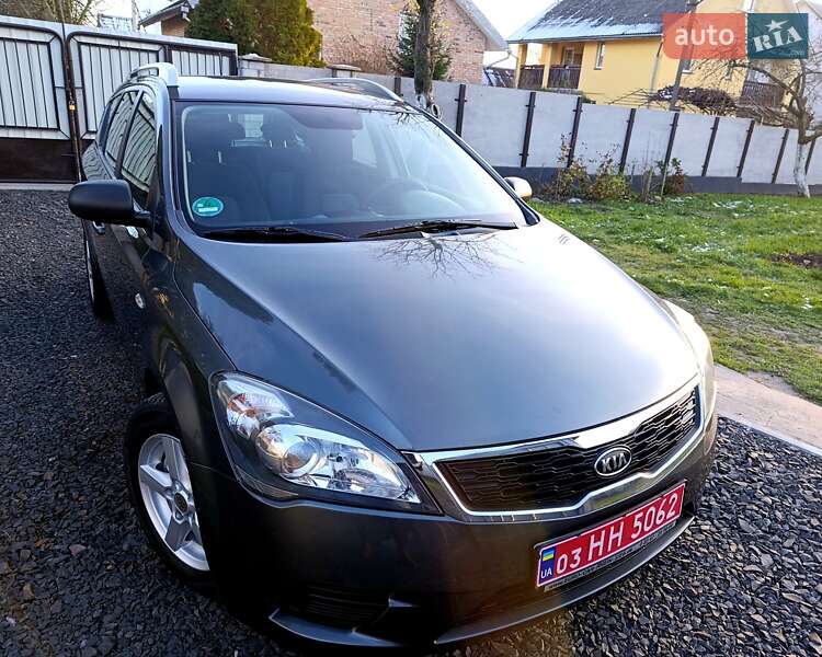 Універсал Kia Ceed 2011 в Луцьку