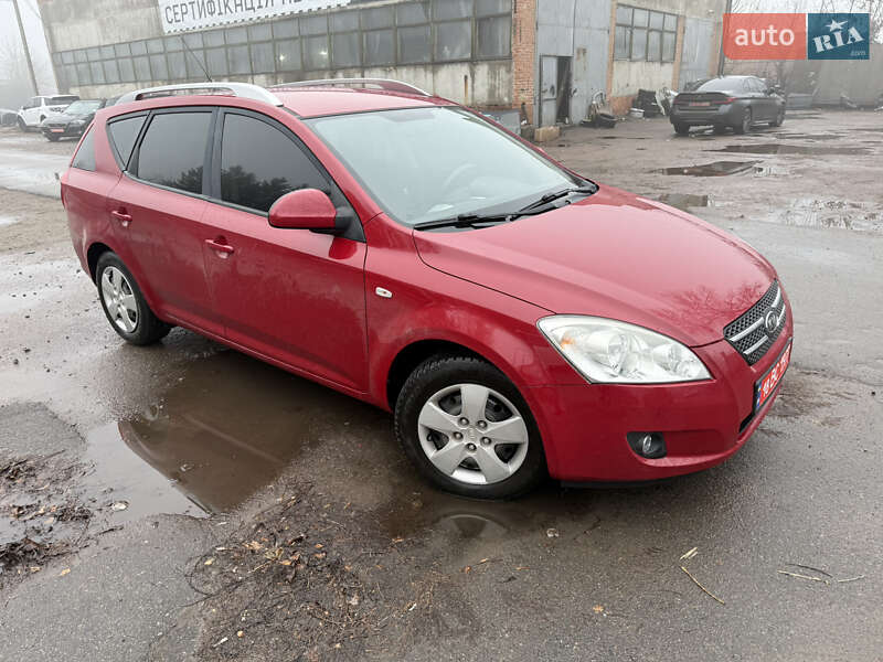 Универсал Kia Ceed 2008 в Лубнах