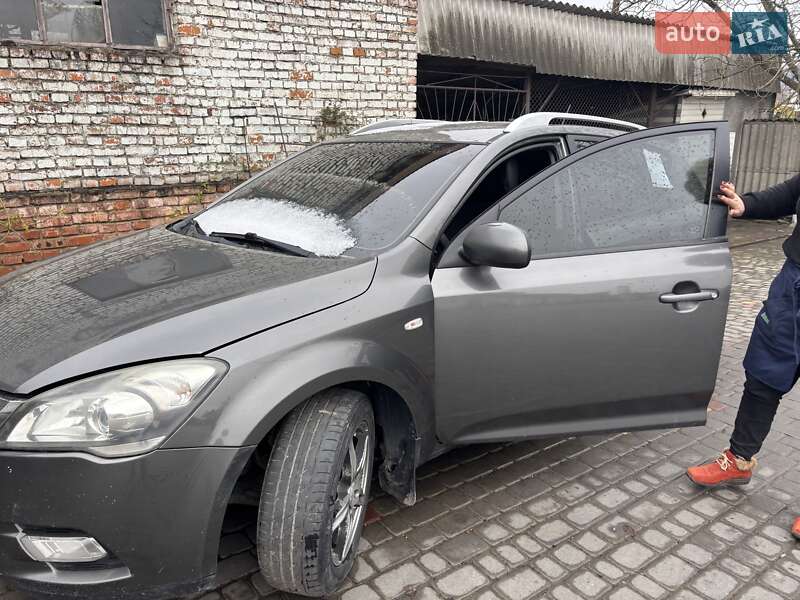 Универсал Kia Ceed 2011 в Тернополе фото 3 Универсал Kia Ceed 2011 в Тернополе