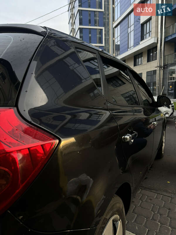 Хэтчбек Kia Ceed 2008 в Киеве