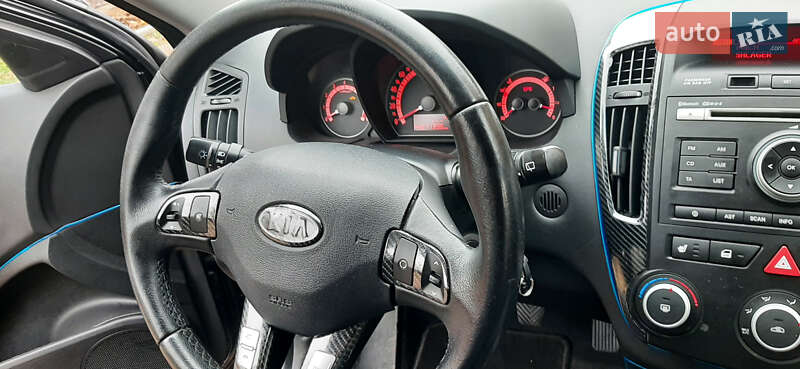 Універсал Kia Ceed 2010 в Чернігові