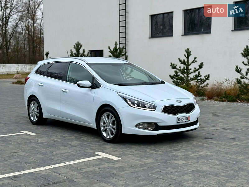 Универсал Kia Ceed 2015 в Луцке