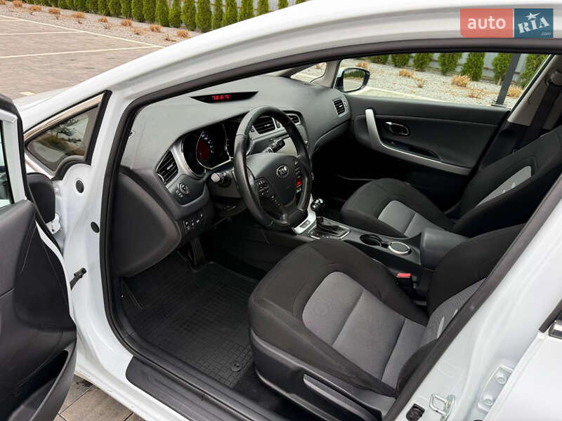 Универсал Kia Ceed 2015 в Луцке