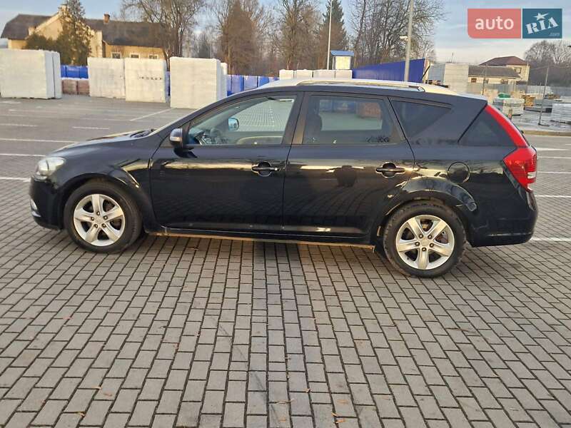 Універсал Kia Ceed 2011 в Коломиї