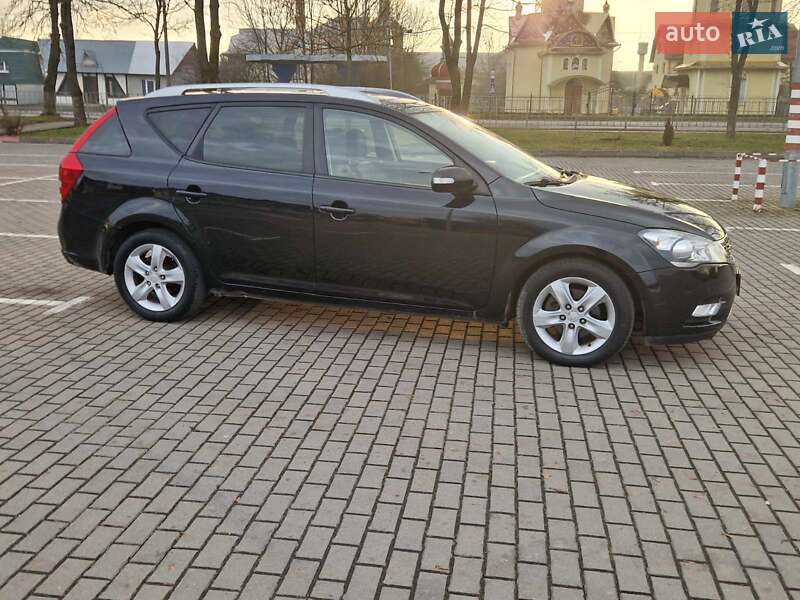 Універсал Kia Ceed 2011 в Коломиї