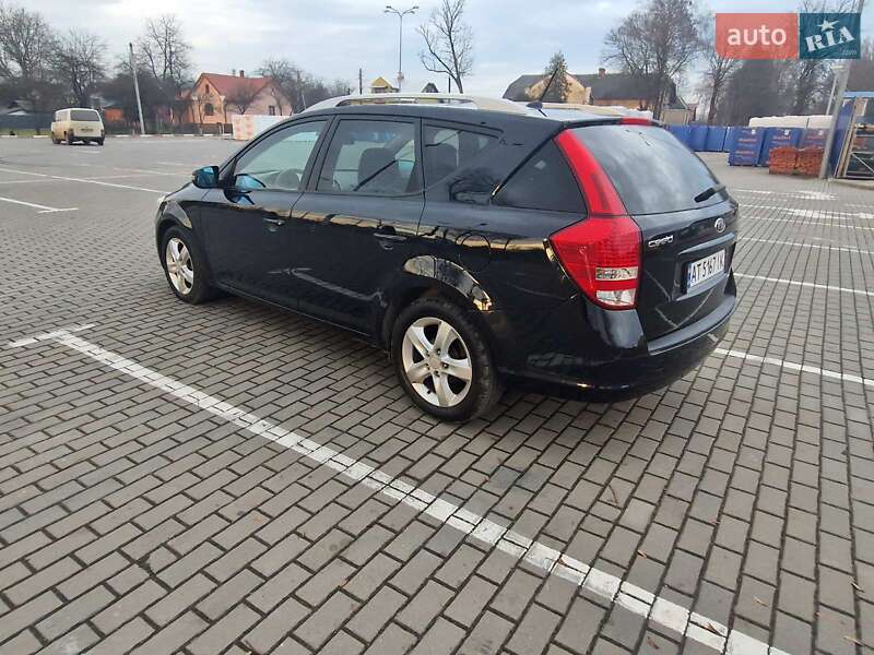 Універсал Kia Ceed 2011 в Коломиї