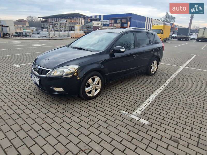 Універсал Kia Ceed 2011 в Коломиї