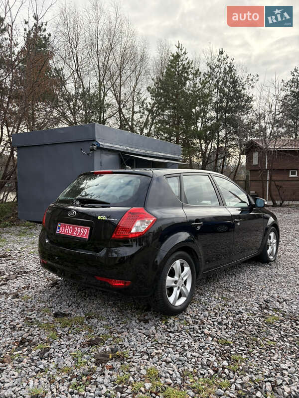 Хэтчбек Kia Ceed 2011 в Белой Церкви