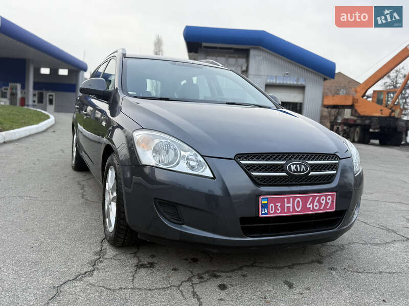 Универсал Kia Ceed 2009 в Лубнах