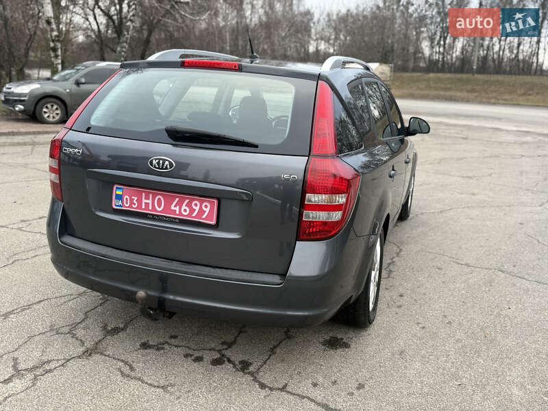 Универсал Kia Ceed 2009 в Лубнах