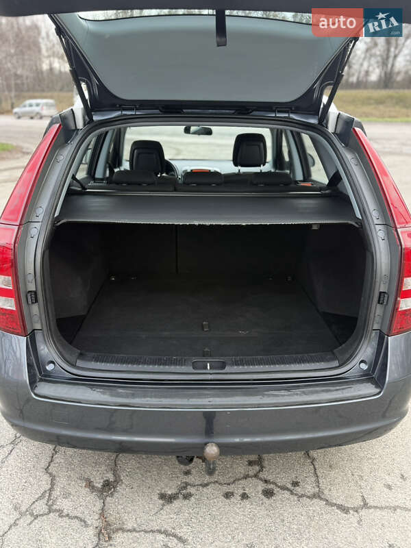 Универсал Kia Ceed 2009 в Лубнах