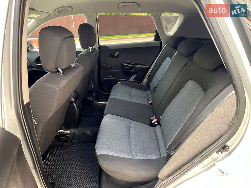 Хетчбек Kia Ceed 2010 в Івано-Франківську