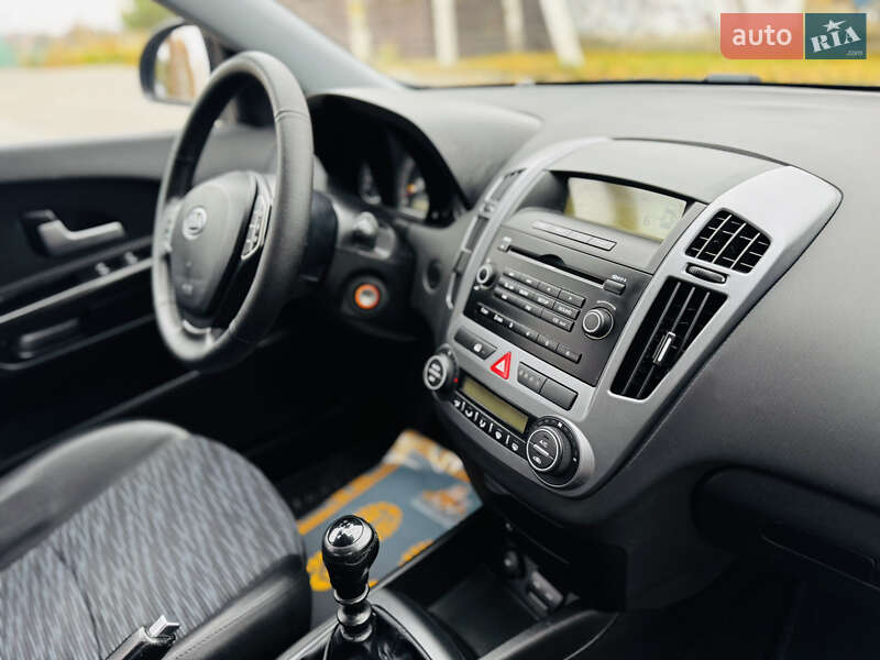 Универсал Kia Ceed 2008 в Здолбунове фото 30 Универсал Kia Ceed 2008 в Здолбунове