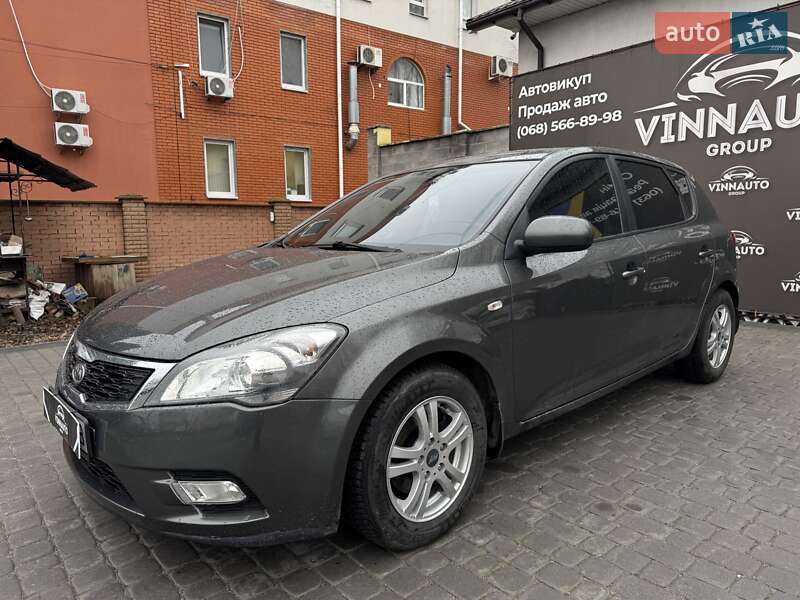 Хэтчбек Kia Ceed 2011 в Виннице