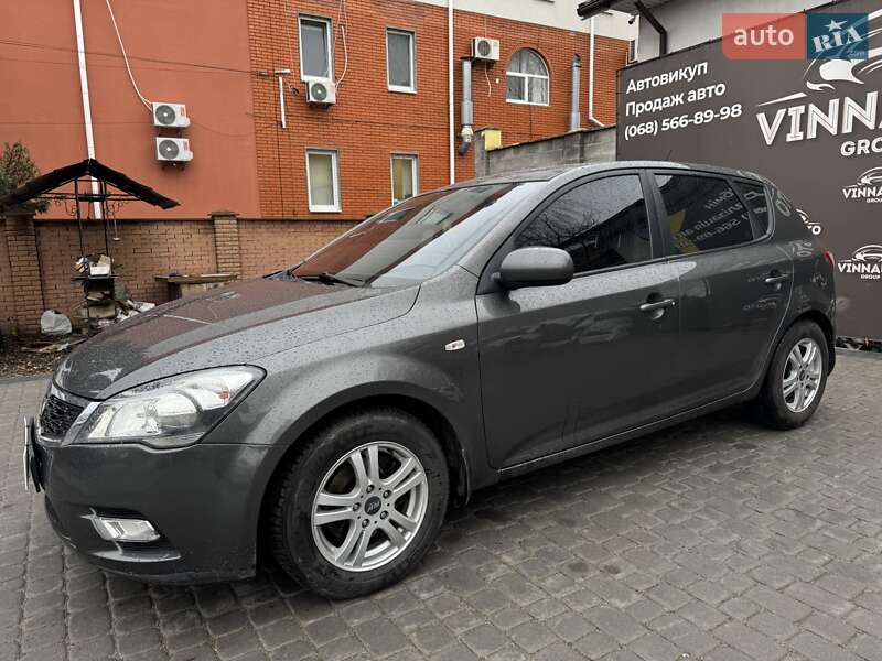 Хэтчбек Kia Ceed 2011 в Виннице